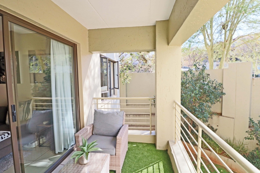 1 Bedroom Property for Sale in Bryanston Gauteng