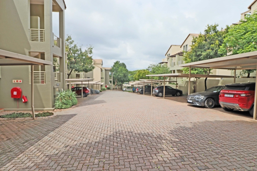 1 Bedroom Property for Sale in Bryanston Gauteng