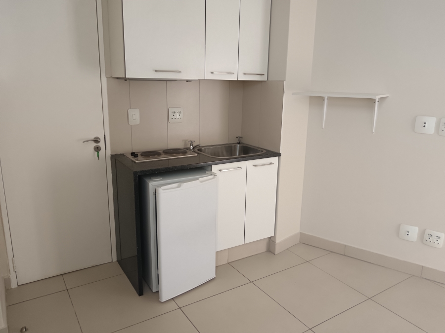 To Let 1 Bedroom Property for Rent in Morningside Gauteng
