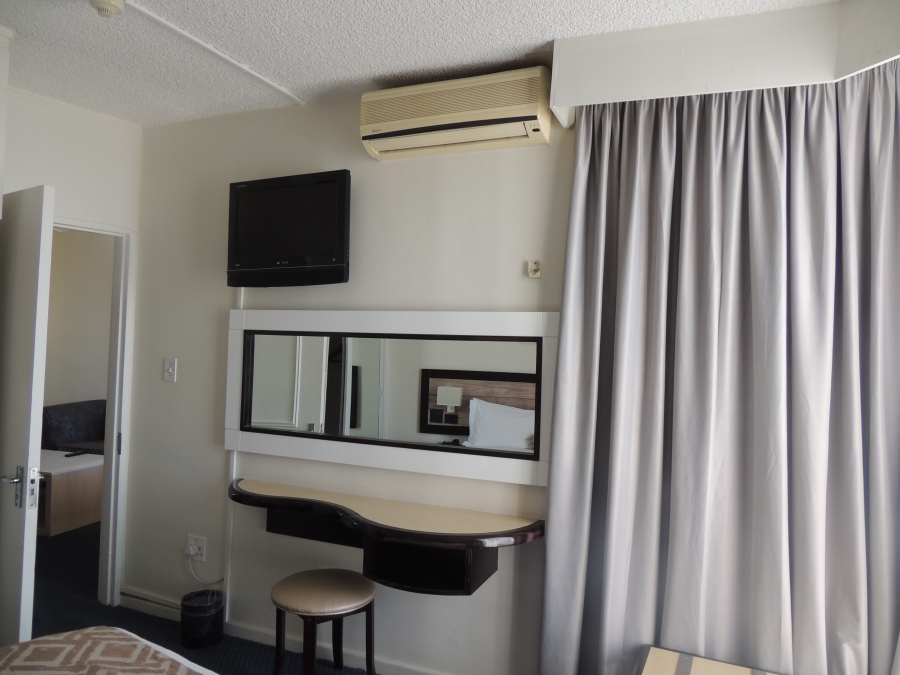 1 Bedroom Property for Sale in Braamfontein Gauteng