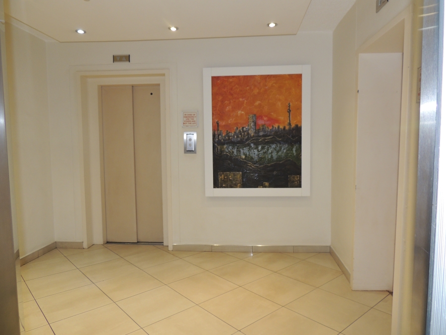 1 Bedroom Property for Sale in Braamfontein Gauteng