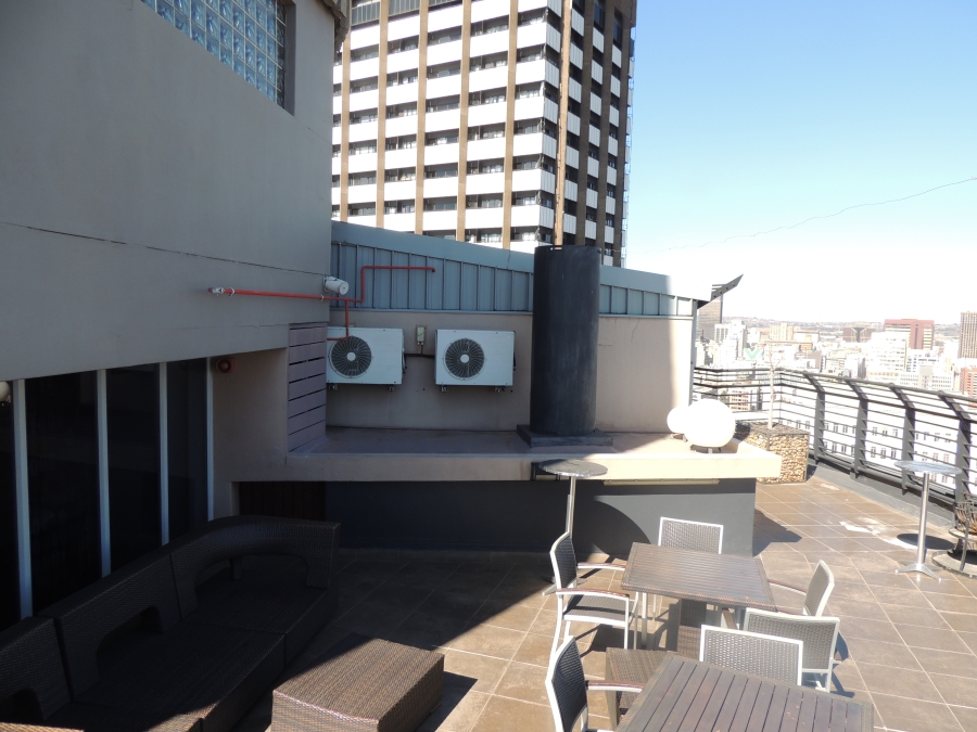 1 Bedroom Property for Sale in Braamfontein Gauteng