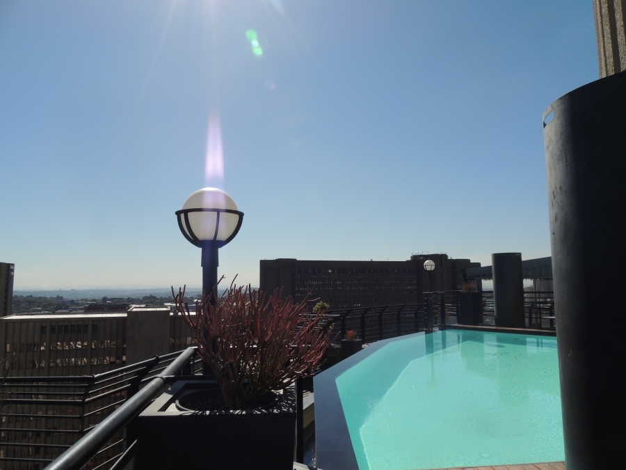 1 Bedroom Property for Sale in Braamfontein Gauteng