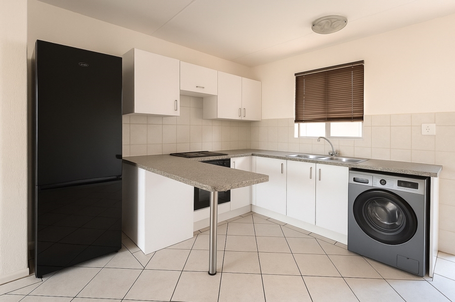 2 Bedroom Property for Sale in Vorna Valley Gauteng