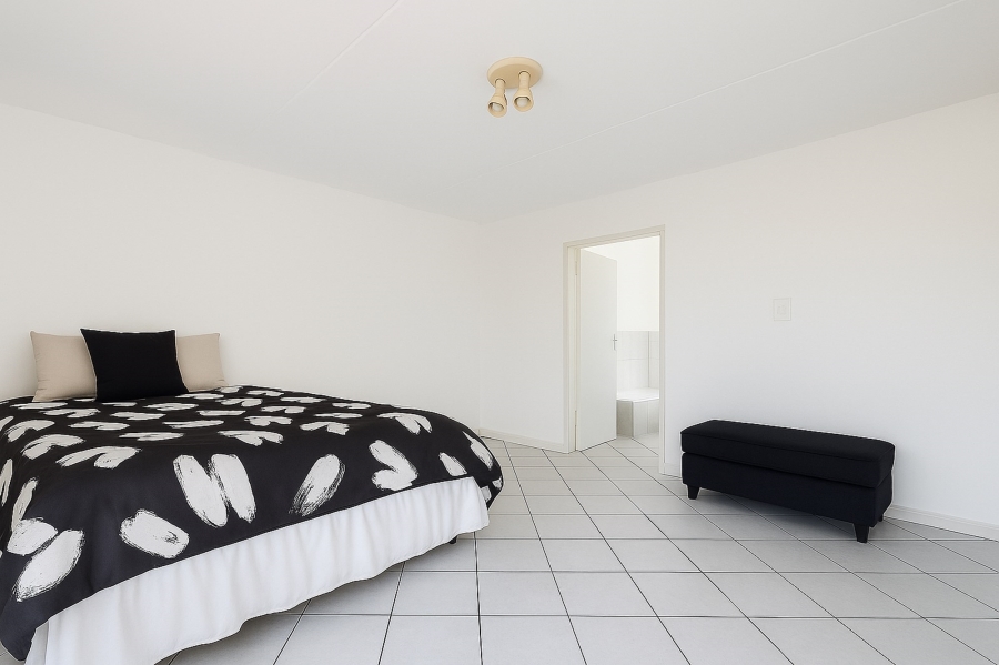 2 Bedroom Property for Sale in Vorna Valley Gauteng