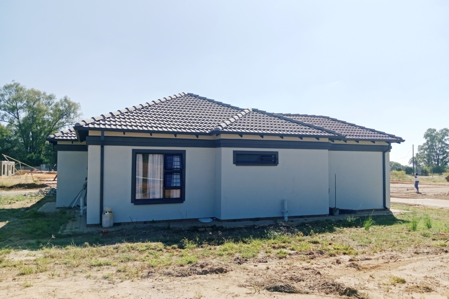 3 Bedroom Property for Sale in Heatherdale AH Gauteng