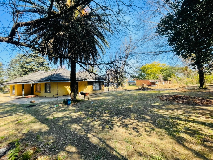 4 Bedroom Property for Sale in Unitas Park Gauteng