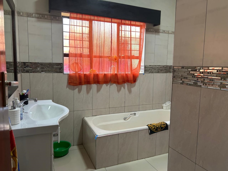 4 Bedroom Property for Sale in Mayville Gauteng