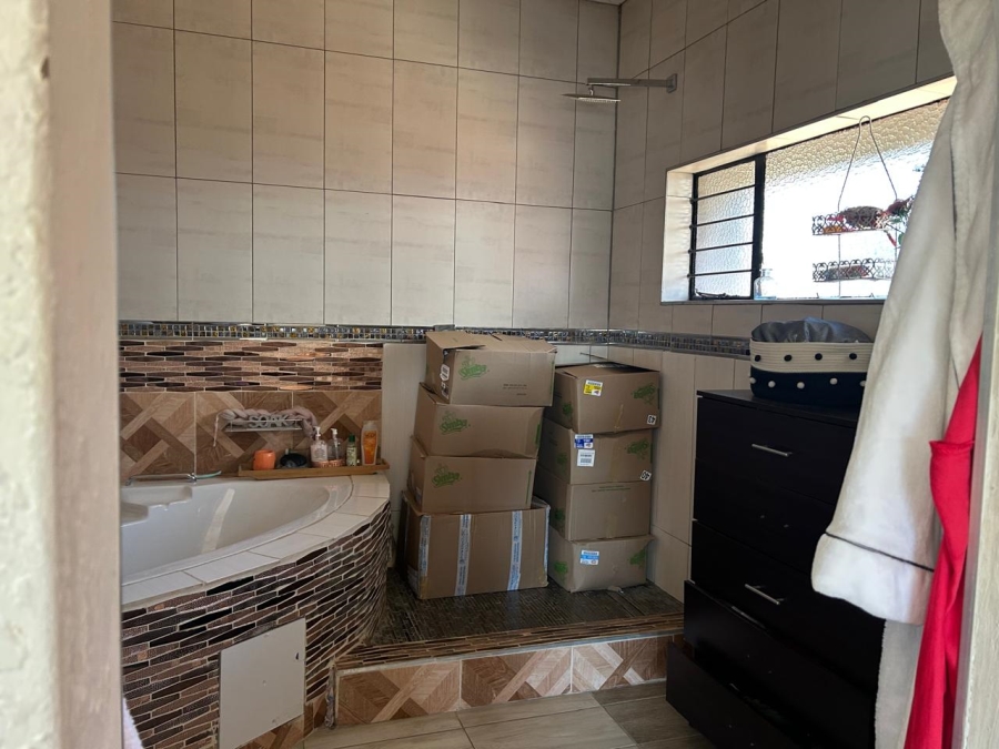 4 Bedroom Property for Sale in Mayville Gauteng
