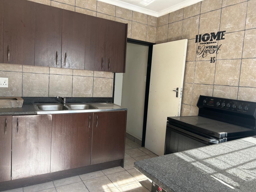 4 Bedroom Property for Sale in Mayville Gauteng