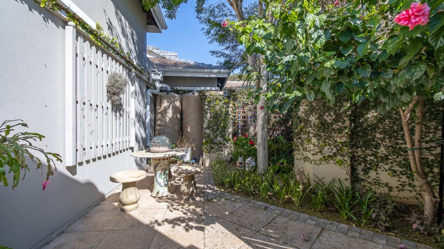 To Let 2 Bedroom Property for Rent in Midlands Estate Gauteng