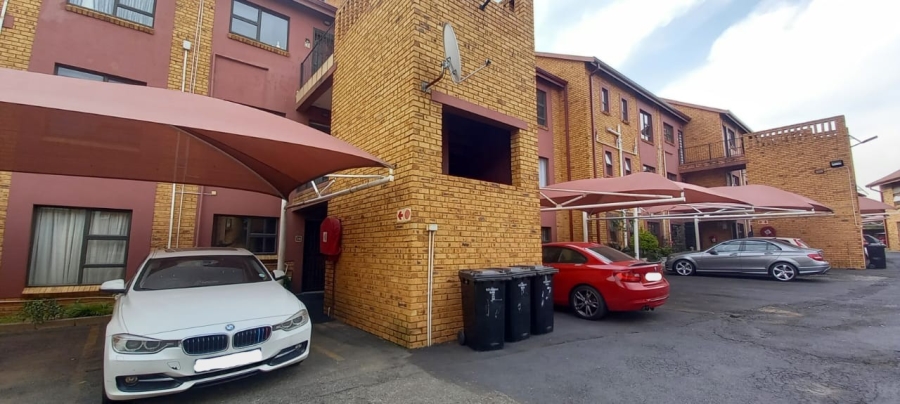 2 Bedroom Property for Sale in Brackendowns Gauteng
