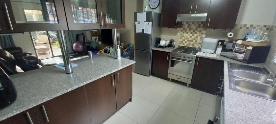 2 Bedroom Property for Sale in Brackendowns Gauteng