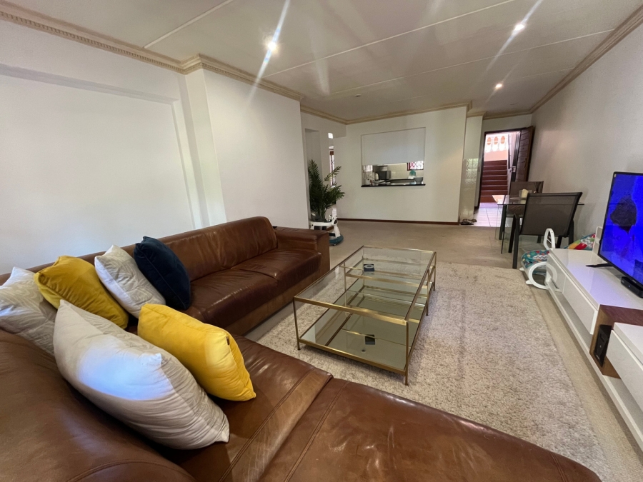 To Let 2 Bedroom Property for Rent in Hyde Park Gauteng