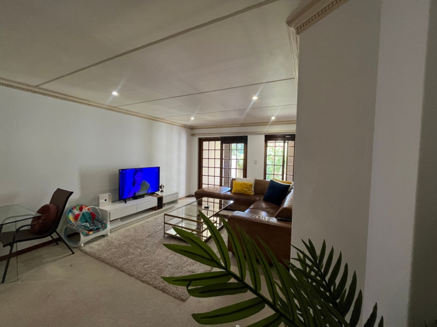 To Let 2 Bedroom Property for Rent in Hyde Park Gauteng