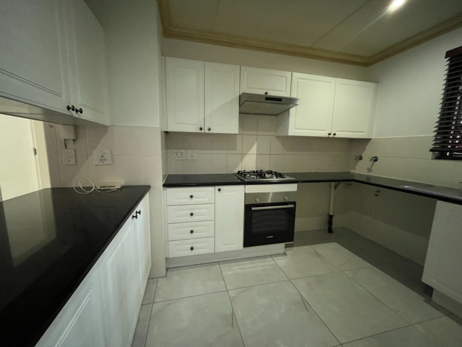 To Let 2 Bedroom Property for Rent in Hyde Park Gauteng