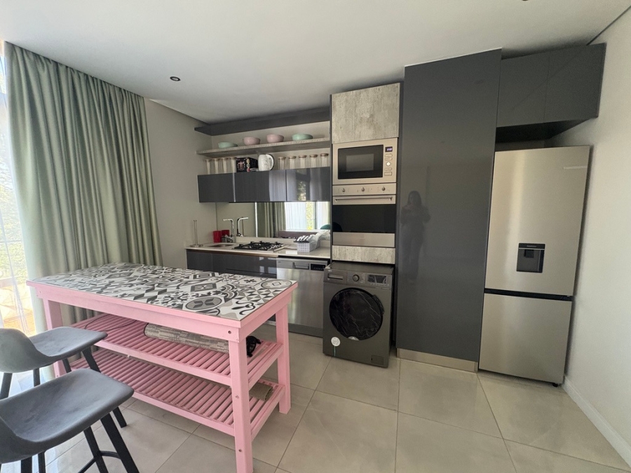 To Let 1 Bedroom Property for Rent in Rosebank Gauteng