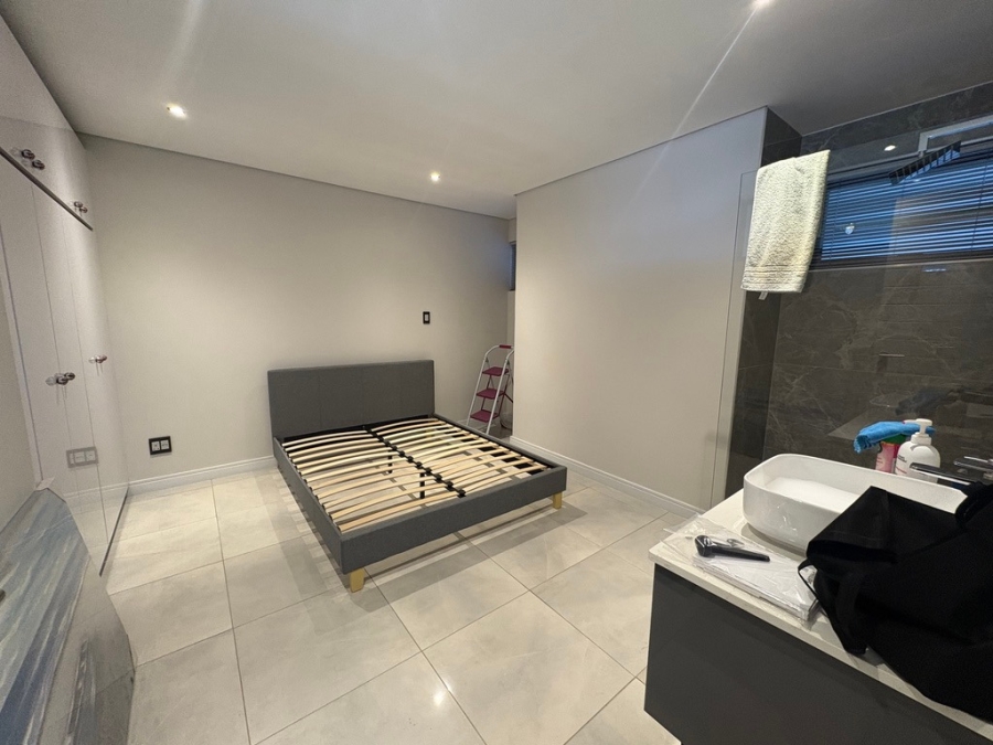 To Let 1 Bedroom Property for Rent in Rosebank Gauteng