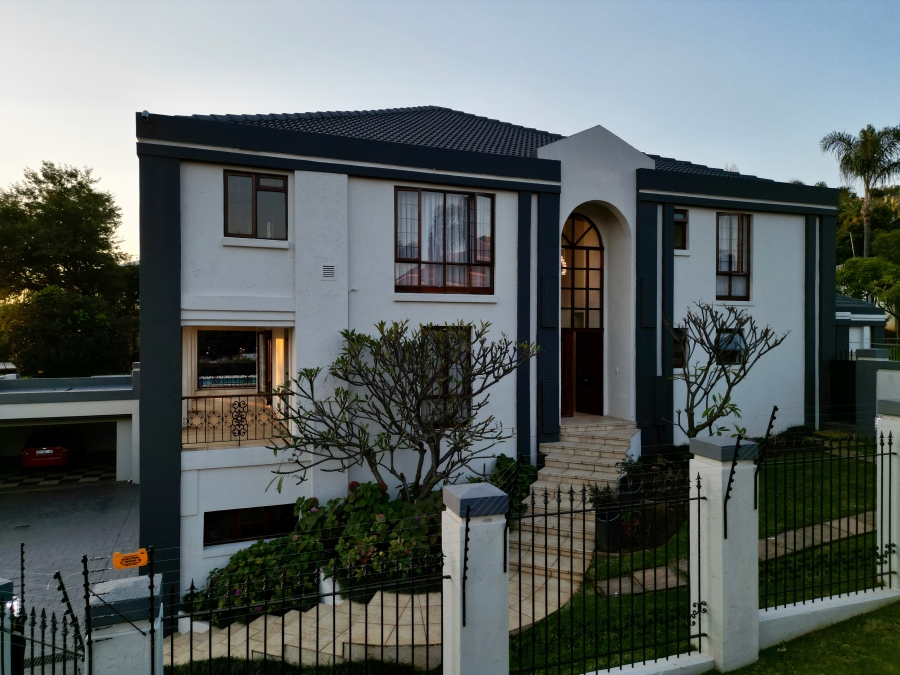 5 Bedroom Property for Sale in Faerie Glen Gauteng