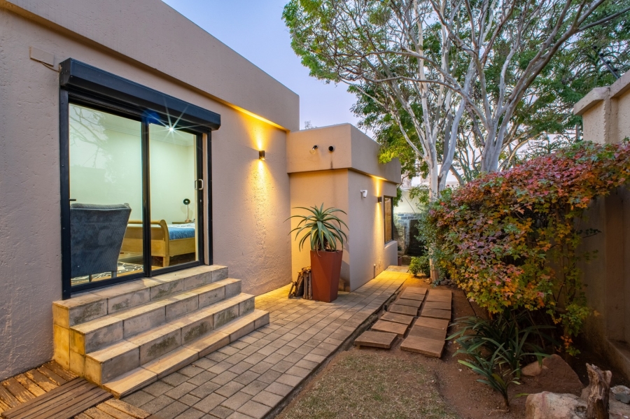 5 Bedroom Property for Sale in Rivonia Gauteng