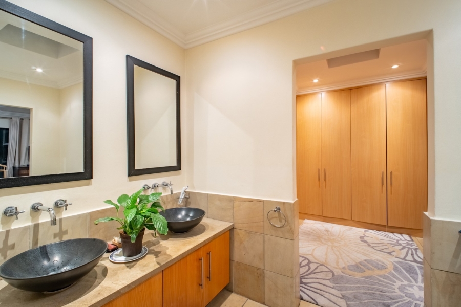 5 Bedroom Property for Sale in Rivonia Gauteng