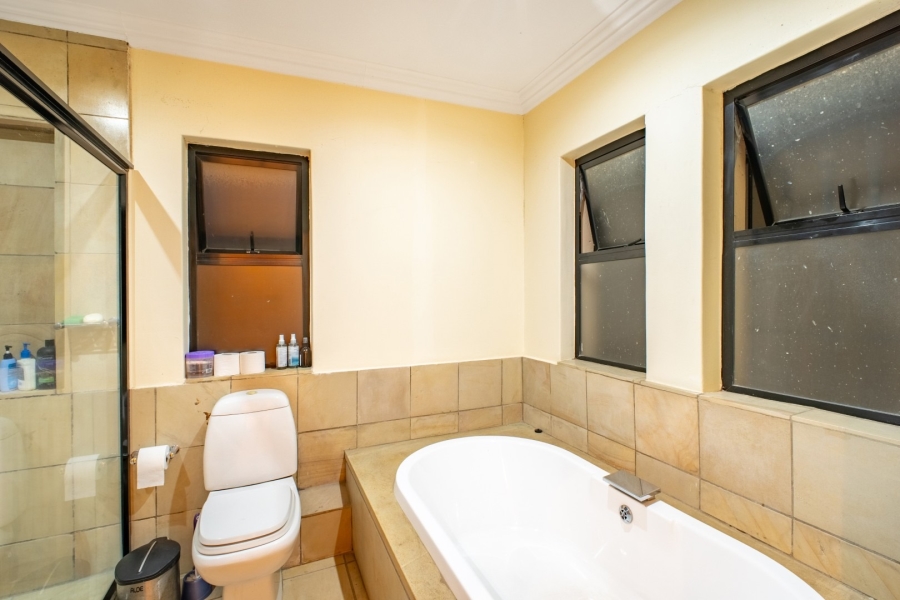 5 Bedroom Property for Sale in Rivonia Gauteng