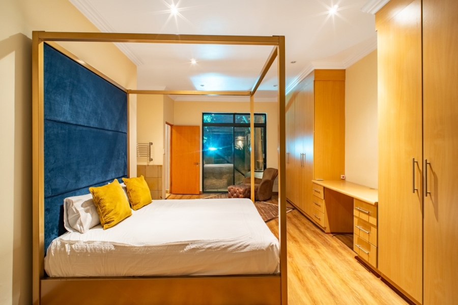 5 Bedroom Property for Sale in Rivonia Gauteng