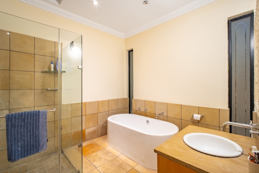 5 Bedroom Property for Sale in Rivonia Gauteng