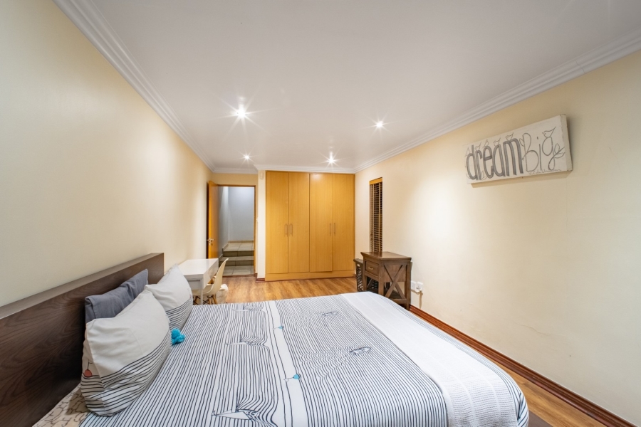 5 Bedroom Property for Sale in Rivonia Gauteng