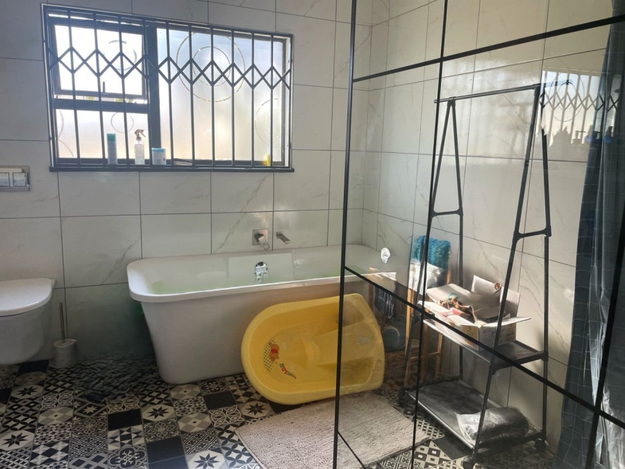 3 Bedroom Property for Sale in Witpoortjie Gauteng
