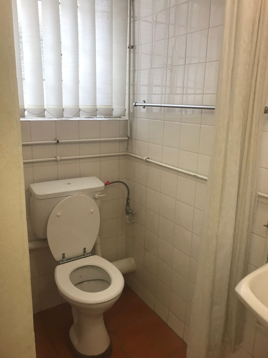 To Let 1 Bedroom Property for Rent in South Crest Gauteng