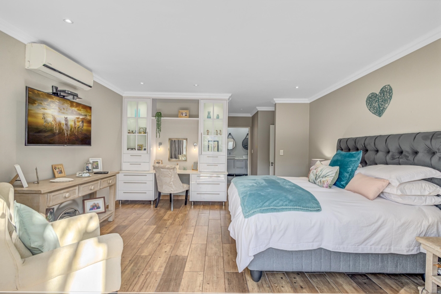 5 Bedroom Property for Sale in Kyalami Estates Gauteng