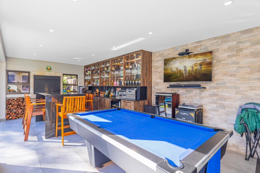 5 Bedroom Property for Sale in Kyalami Estates Gauteng