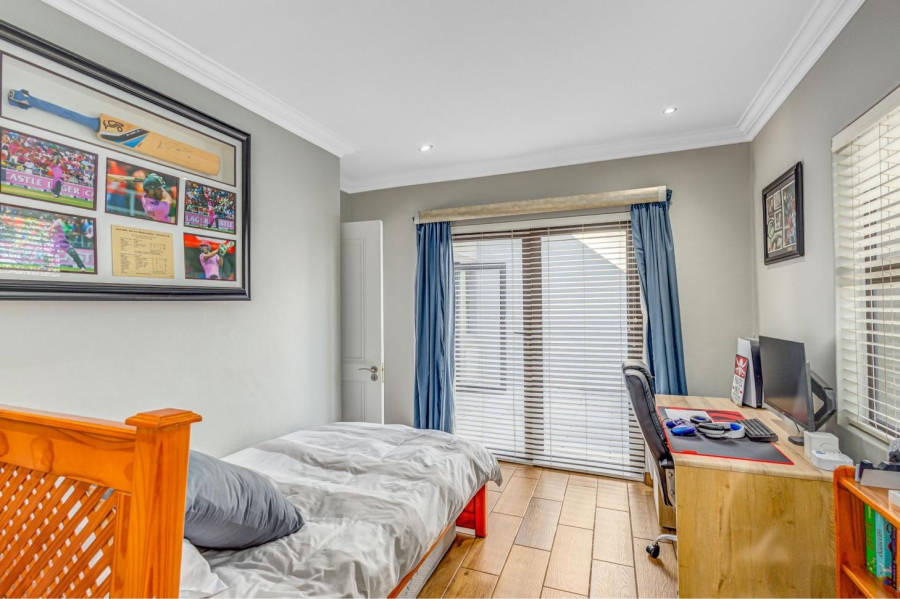 5 Bedroom Property for Sale in Kyalami Estates Gauteng