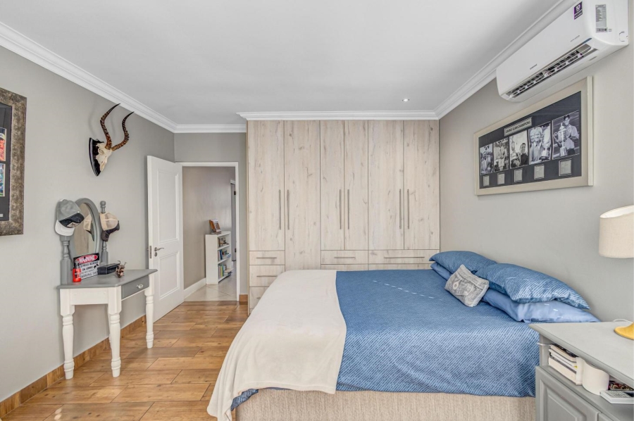 5 Bedroom Property for Sale in Kyalami Estates Gauteng