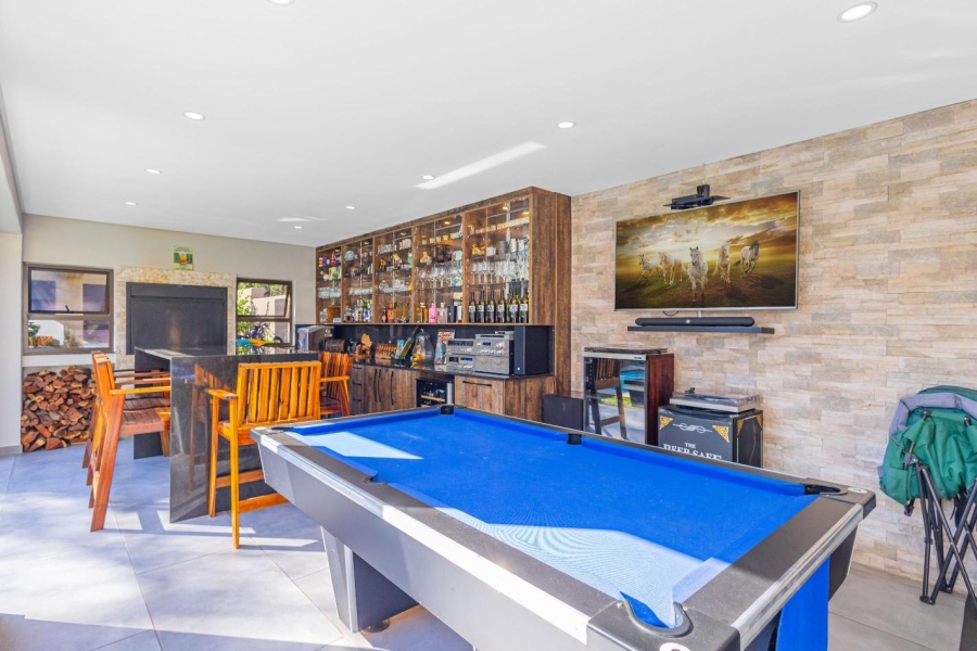 5 Bedroom Property for Sale in Kyalami Estates Gauteng