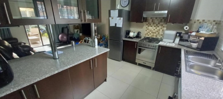 2 Bedroom Property for Sale in Brackendowns Gauteng