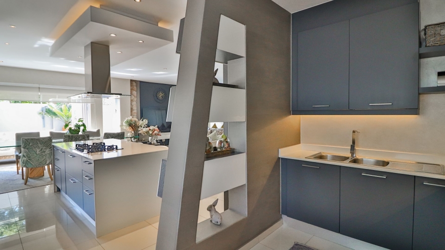 To Let 3 Bedroom Property for Rent in Broadacres Gauteng