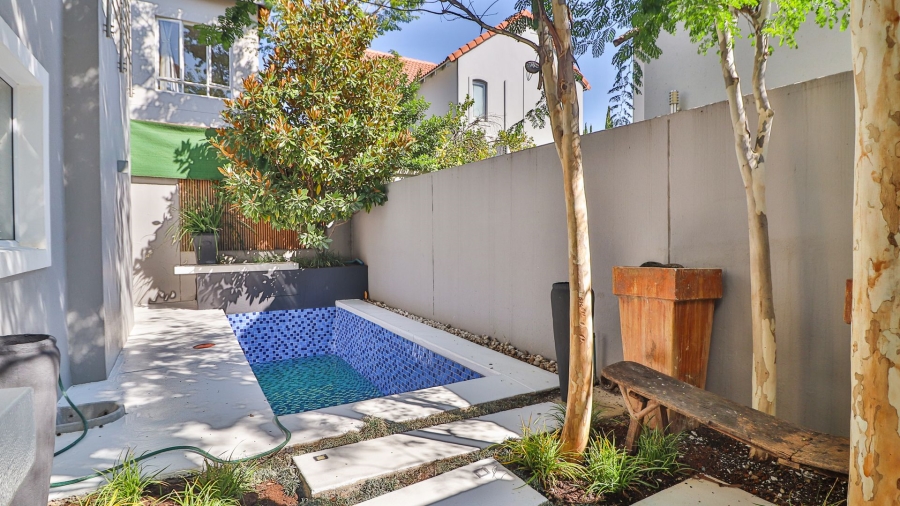 To Let 3 Bedroom Property for Rent in Broadacres Gauteng