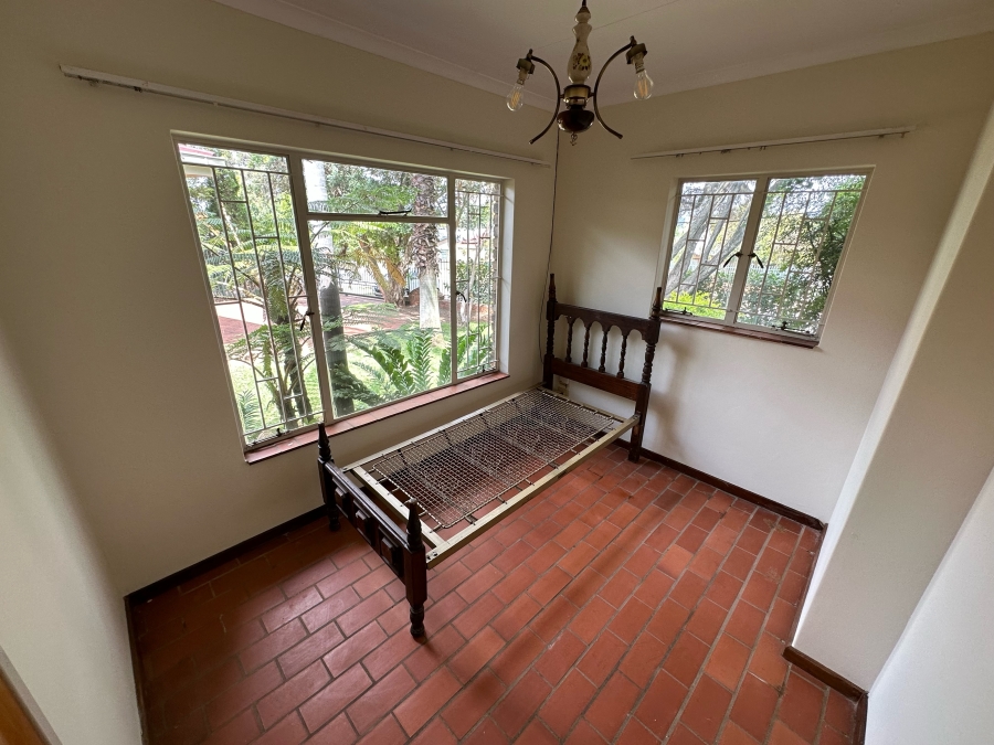 To Let 4 Bedroom Property for Rent in Waverley Gauteng