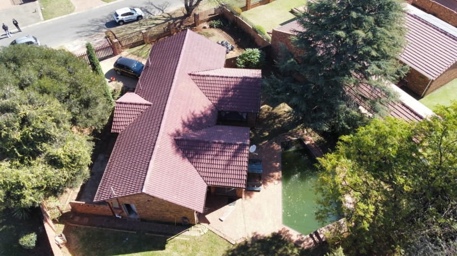 3 Bedroom Property for Sale in Selcourt Gauteng