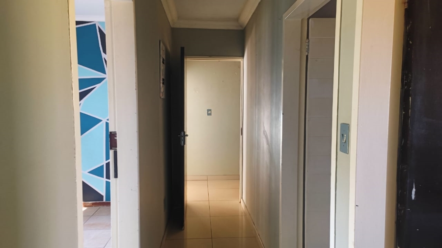 3 Bedroom Property for Sale in Selcourt Gauteng