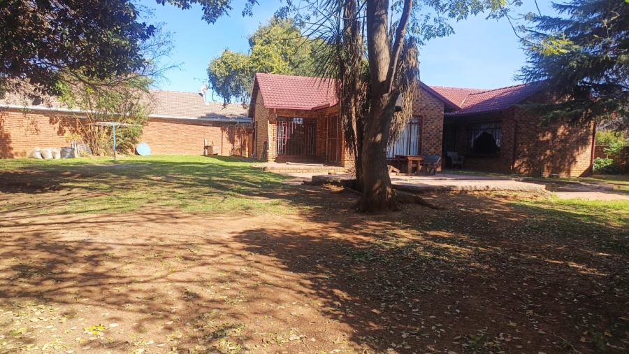 3 Bedroom Property for Sale in Selcourt Gauteng