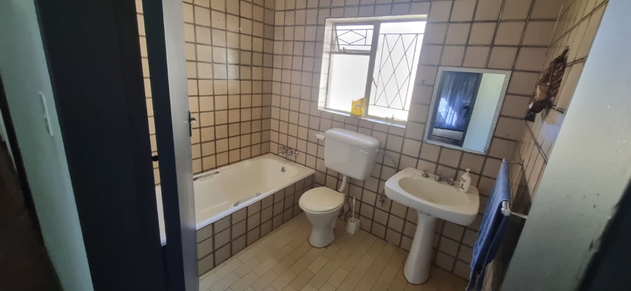 4 Bedroom Property for Sale in Kilner Park Gauteng