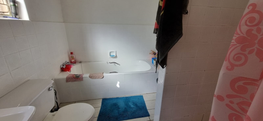 4 Bedroom Property for Sale in Kilner Park Gauteng