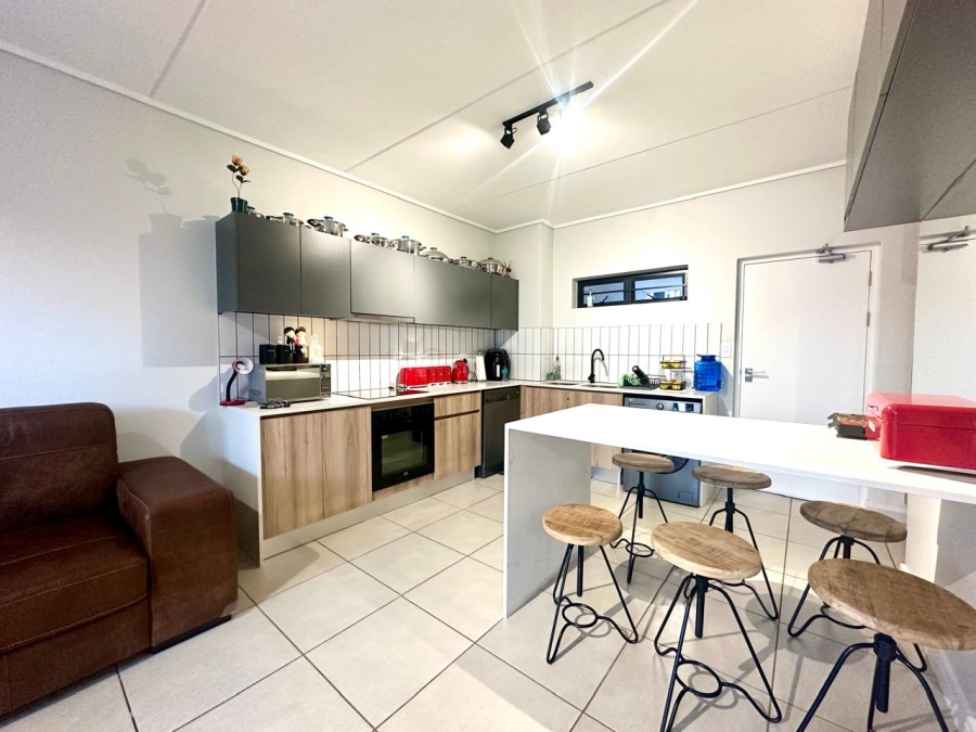 To Let 1 Bedroom Property for Rent in Mulbarton Gauteng