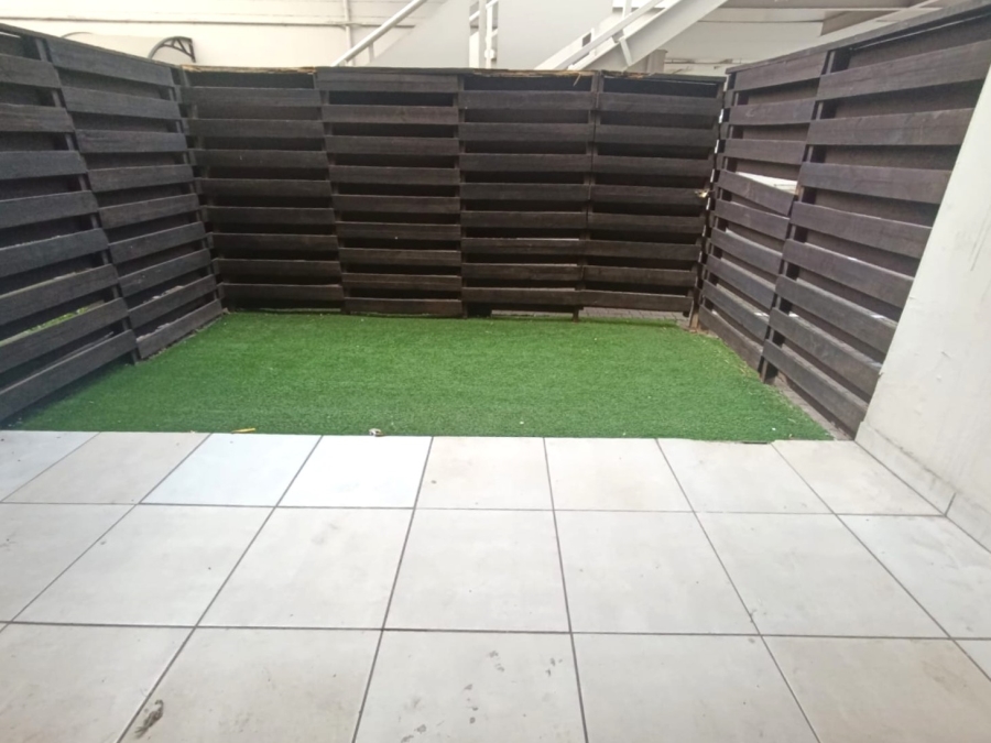 2 Bedroom Property for Sale in Mayberry Park Gauteng