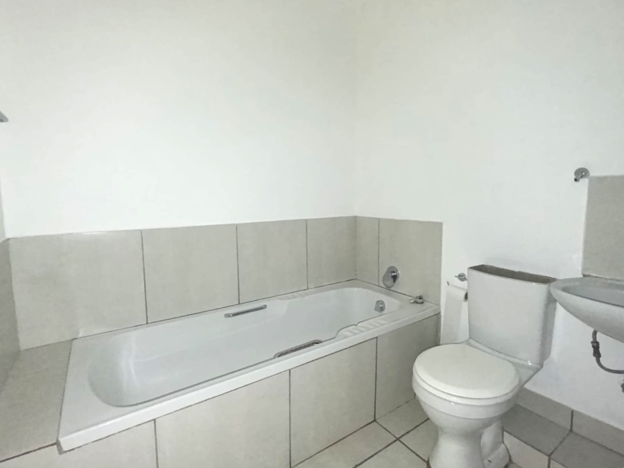 2 Bedroom Property for Sale in Mayberry Park Gauteng