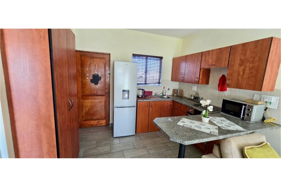 1 Bedroom Property for Sale in Greenstone Hill Gauteng
