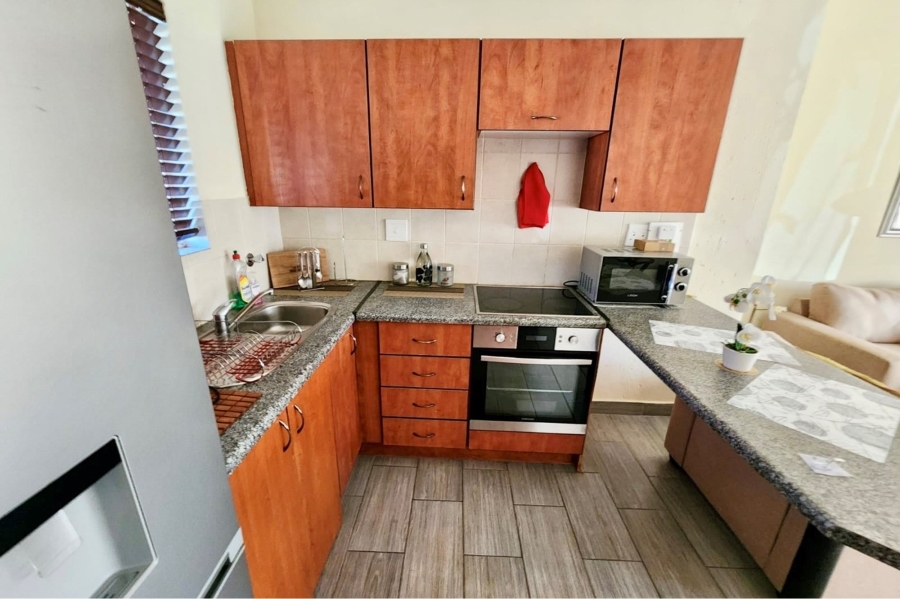 1 Bedroom Property for Sale in Greenstone Hill Gauteng